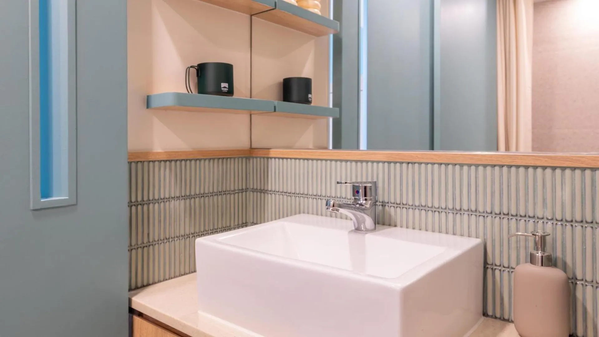 Weave Studios - Sai Ying Pun Hong Kong Aparthotel
