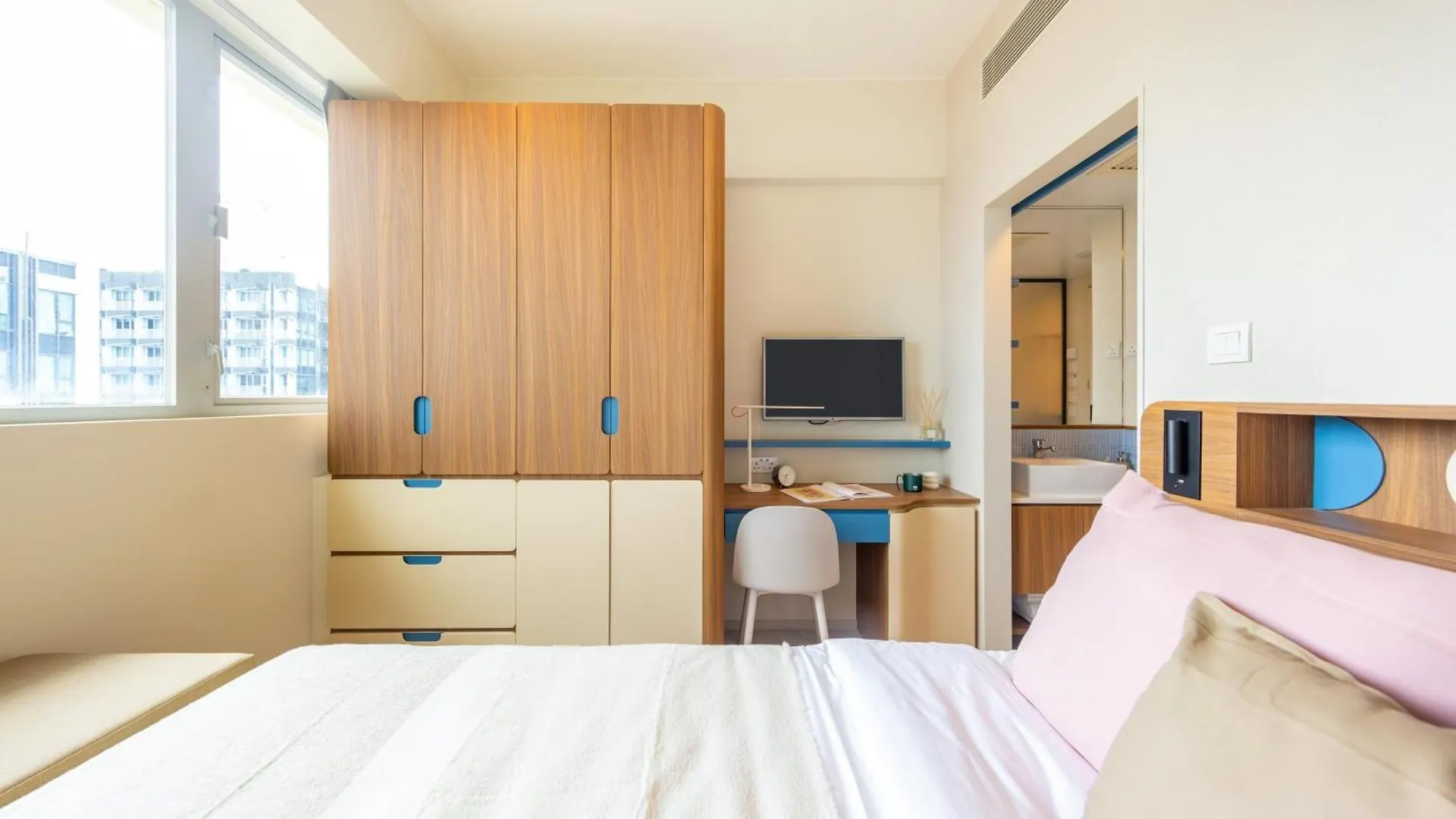 Weave Studios - Sai Ying Pun Hong Kong 0*,  China